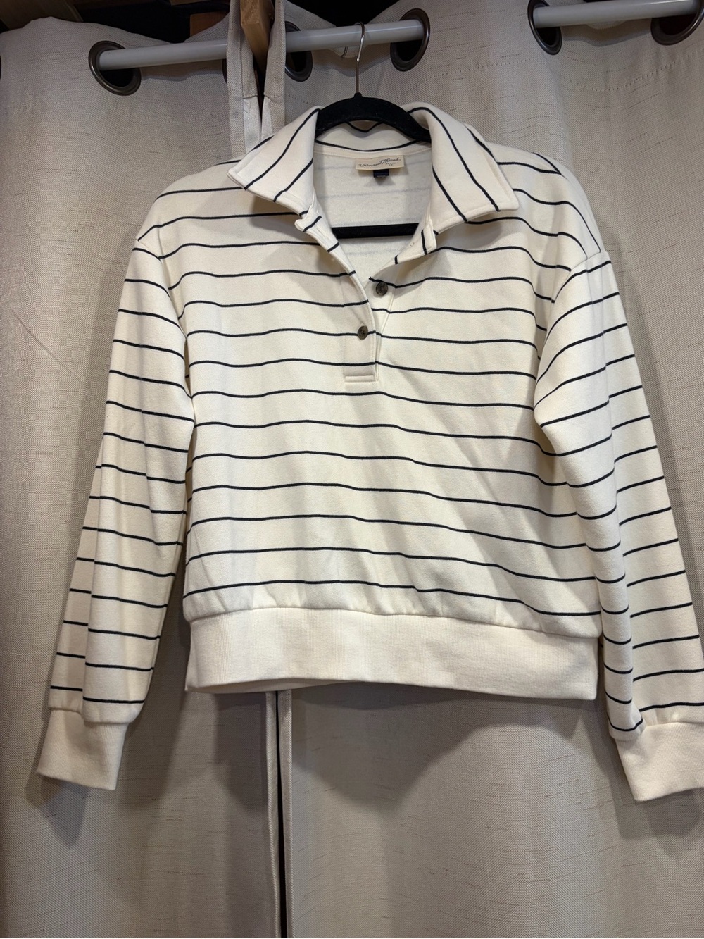 Universal Thread Striped Crewneck